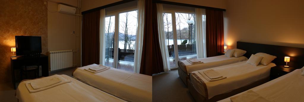 Hotel Jezero บอร์ ภายนอก รูปภาพ