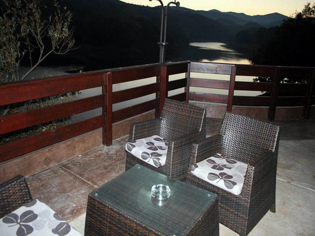 Hotel Jezero บอร์ ภายนอก รูปภาพ