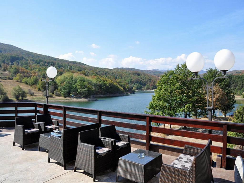Hotel Jezero บอร์ ภายนอก รูปภาพ
