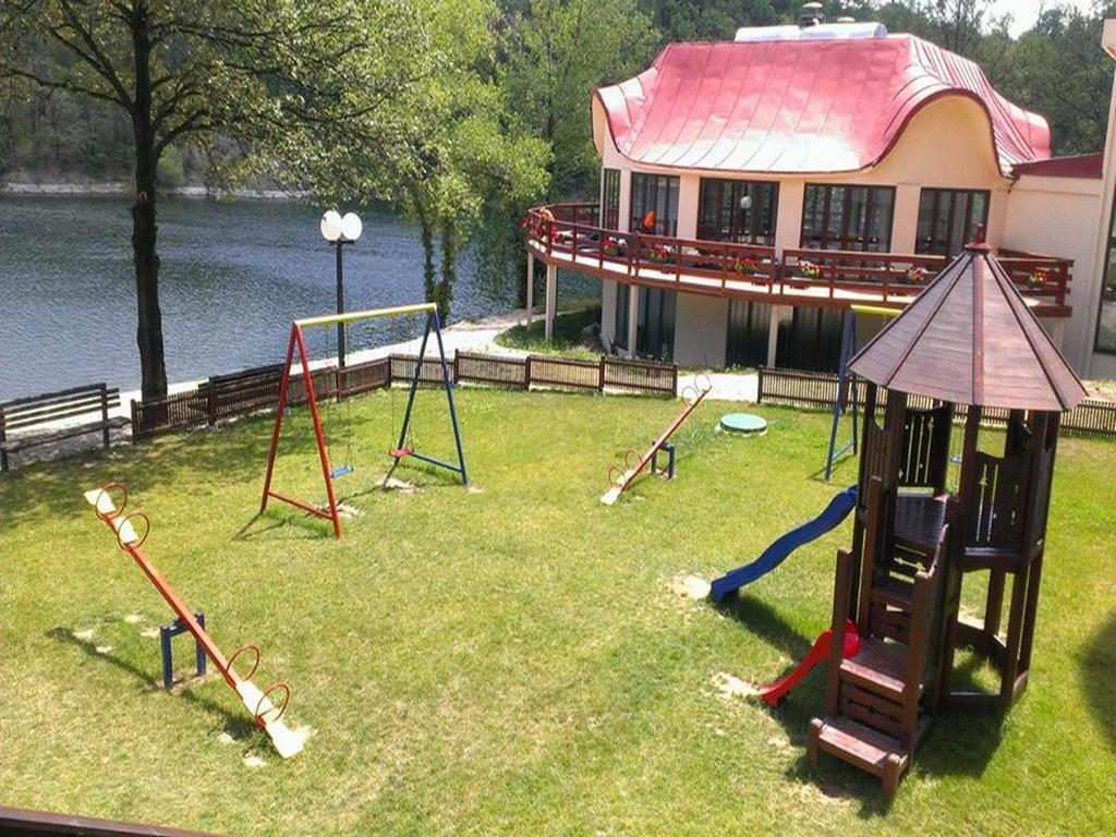Hotel Jezero บอร์ ภายนอก รูปภาพ